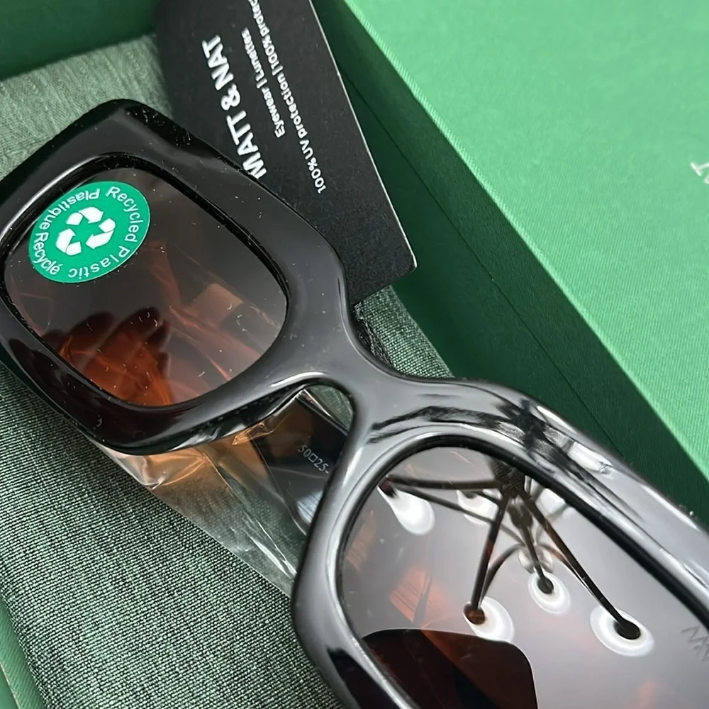 Matt & Nat  Ivy II LBlack Rectangular Sunglasses Black New - Picture 3 of 6